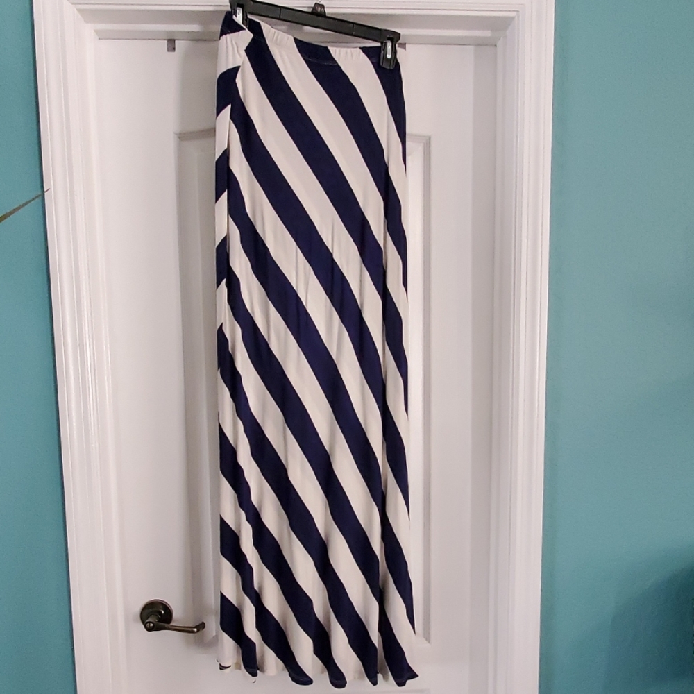 Maxi Skirt EUC